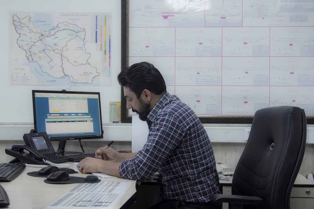 پانل کنترل ترافیک راه آهن قم