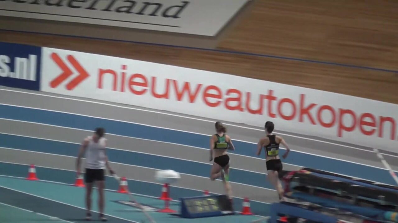 800 meter indoor bij het NK in Apeldoorn in 2014, de race waarin Yvonne Hak won